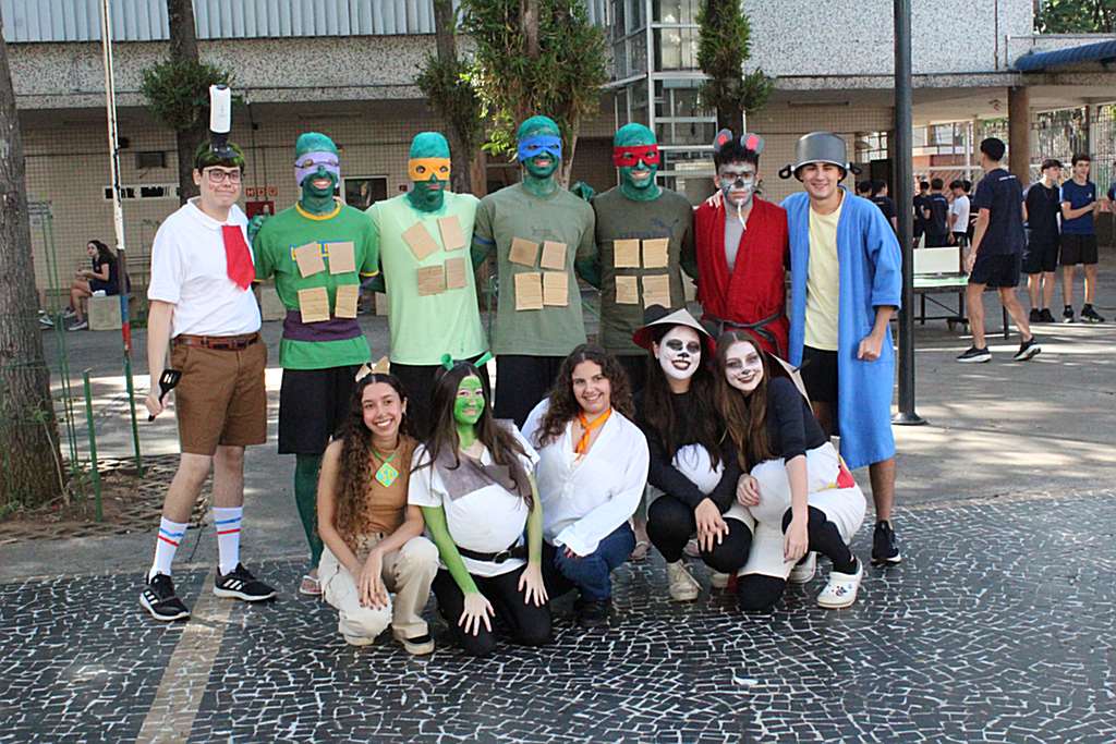 EM-trote-personagens-ensino-medio (7)